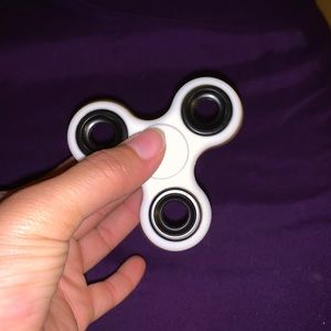Fidget spinner